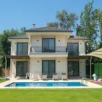 Villa Lena *